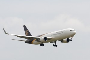 UPS航空 B767 f/13 1/250Sec ISO-125 138mm